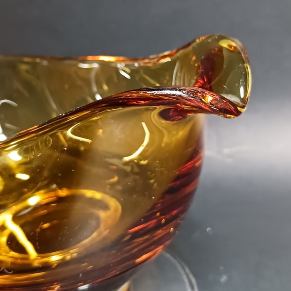 Large Williams Sonoma Amber Citrine and Clear Glass Footed Gravy Sauce Boat - Picture 4 of 5